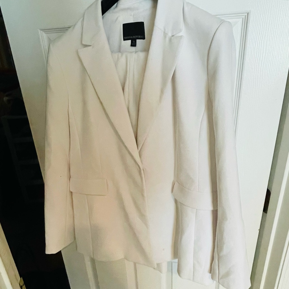 Banana Republic Classic White Suit